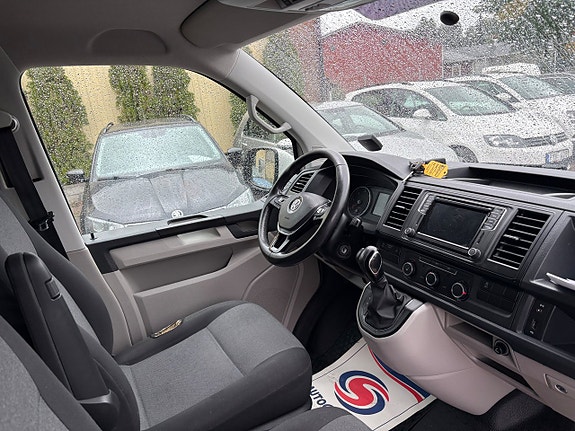 Volkswagen Transporter 6 of 11