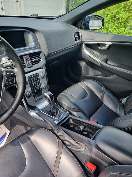 Volvo V40 5 of 5
