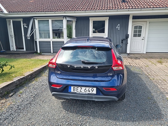 Volvo V40 4 of 5