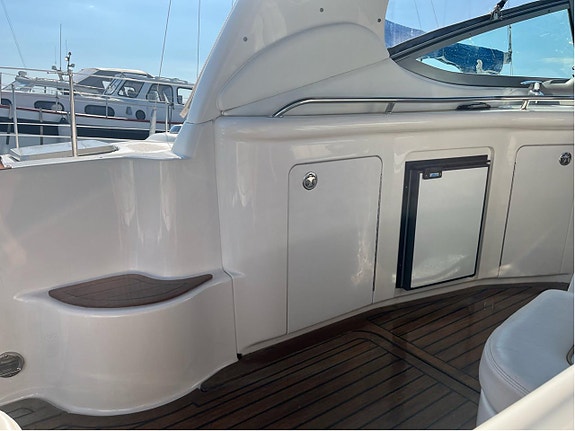 Sea Ray 300/335 8 of 10
