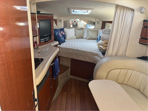 Sea Ray 300/335 7 of 10