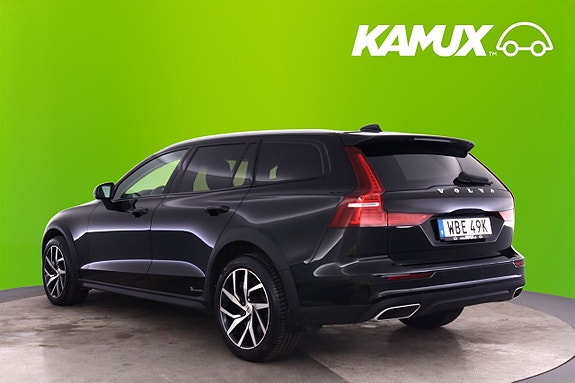Volvo V60 Cross Country 5 of 22