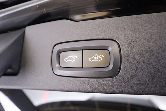 Volvo V60 Cross Country 21 of 22