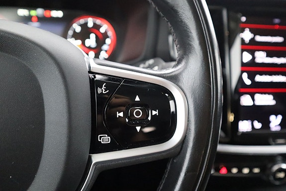 Volvo V60 Cross Country 15 of 22