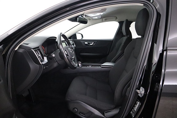 Volvo V60 Cross Country 11 of 22