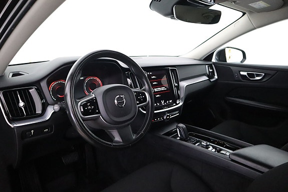 Volvo V60 Cross Country 10 of 22