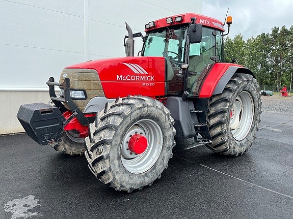 McCormick MTX 200 2 of 13