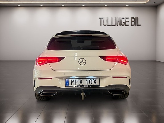 Mercedes-Benz CLA200 4 of 5