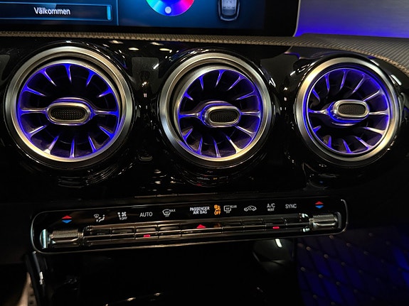 Mercedes-Benz CLA200 20 of 25