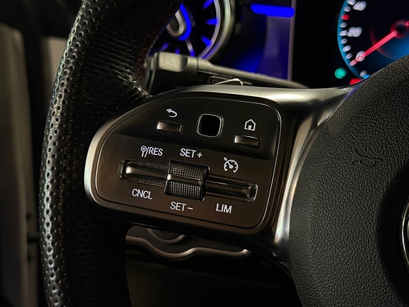 Mercedes-Benz CLA200 23 of 25