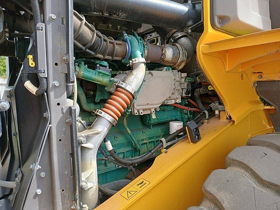 Volvo L 90 H, Hjullastare 18 of 21