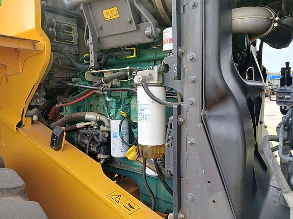 Volvo L 90 H, Hjullastare 19 of 21