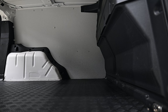 Volkswagen Caddy 8 of 30
