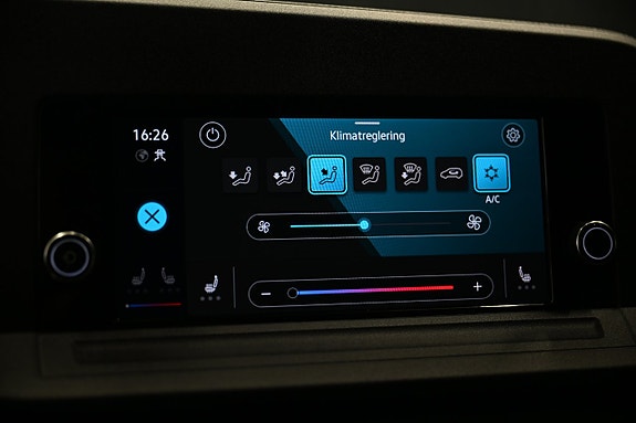 Volkswagen Caddy 19 of 30