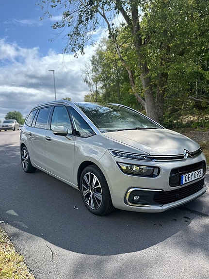 Citroen Grand C4 Picasso 3 of 5