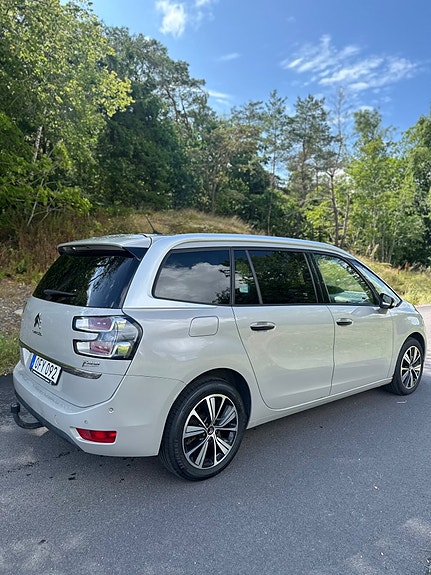 Citroen Grand C4 Picasso 2 of 5
