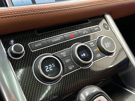 Land Rover Range Rover Sport 22 of 30