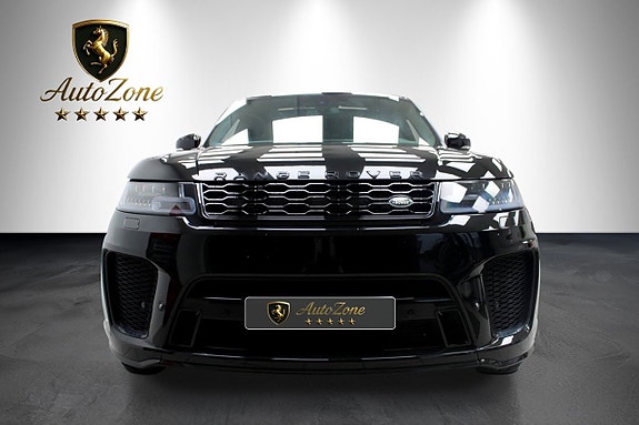 Land Rover Range Rover Sport 16 of 30