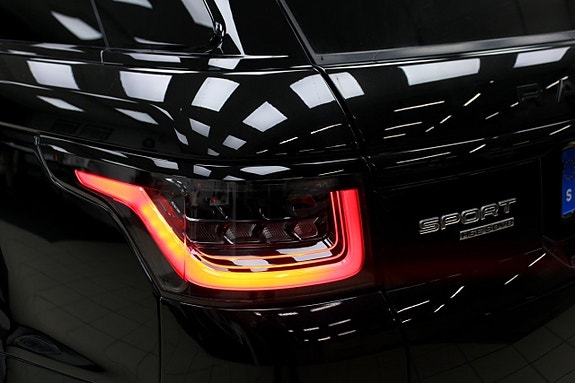 Land Rover Range Rover Sport 12 of 30