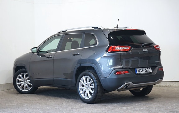 Jeep Cherokee 3 of 12
