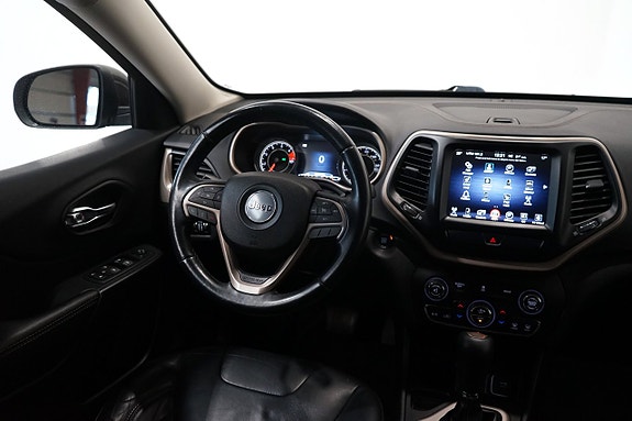 Jeep Cherokee 6 of 12