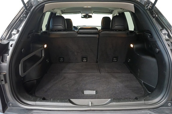 Jeep Cherokee 11 of 12