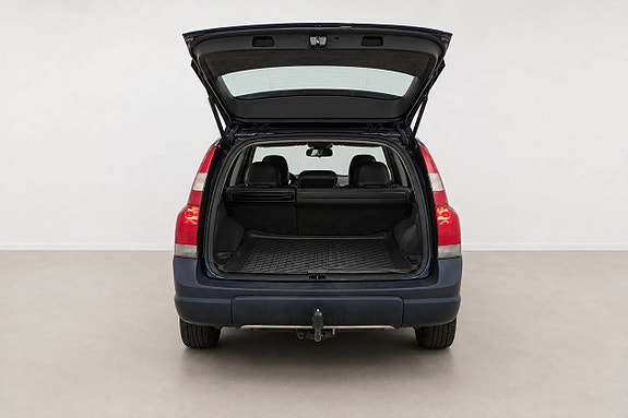 Volvo XC70 8 of 24