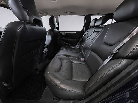 Volvo XC70 24 of 24