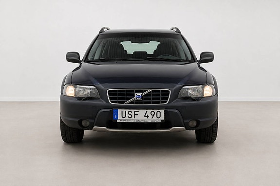 Volvo XC70 3 of 5