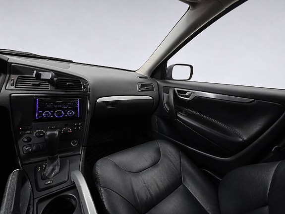 Volvo XC70 23 of 24