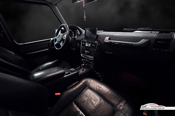 Mercedes-Benz G350 12 of 19