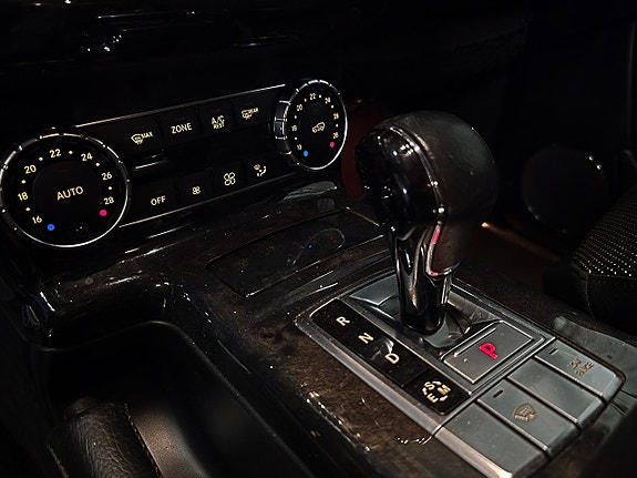 Mercedes-Benz G350 19 of 19