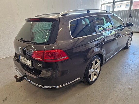 Volkswagen Passat 16 of 16