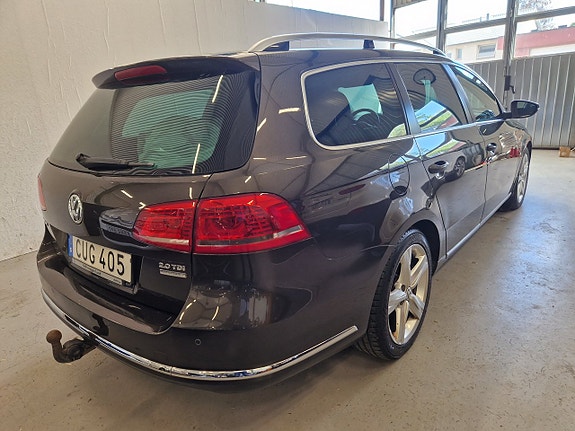 Volkswagen Passat 3 of 16