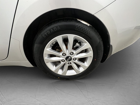 Kia Ceed 29 of 29