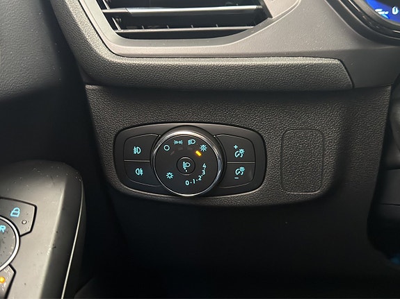 Ford Focus 12 of 30
