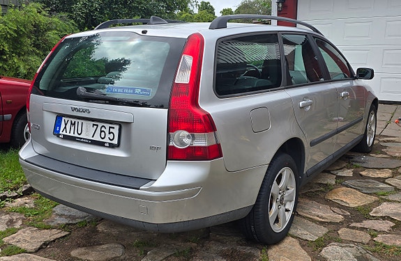 Volvo V50 3 of 8