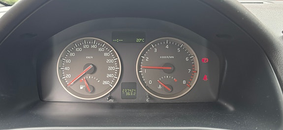 Volvo V50 6 of 8