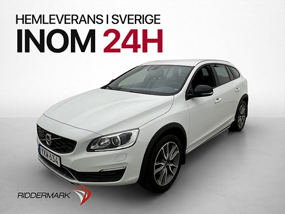 Volvo V60 Cross Country 3 of 5