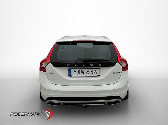 Volvo V60 Cross Country 5 of 5