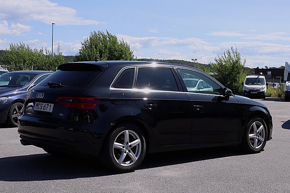 Audi A3 8 of 21