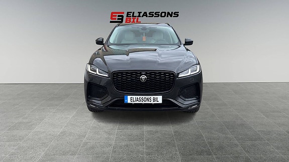 Jaguar F-PACE 5 of 11