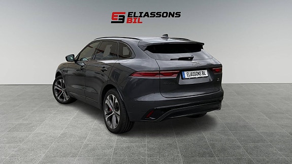 Jaguar F-PACE 6 of 11