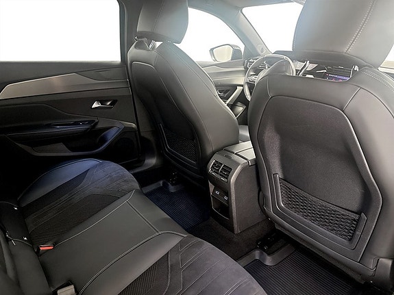 Peugeot 408 12 of 15