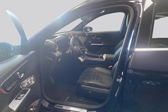 Mercedes-Benz GLC300 e 8 of 14
