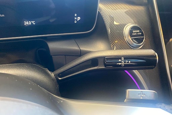 Mercedes-Benz GLC300 e 12 of 14