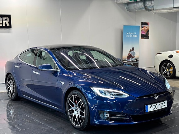 Tesla Model S 5 of 5