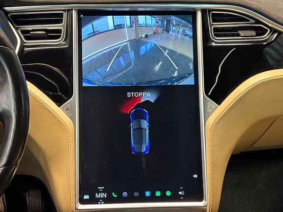 Tesla Model S 24 of 30