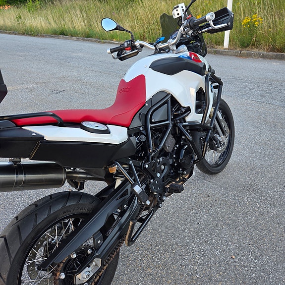 BMW F 800 GS 2 of 5
