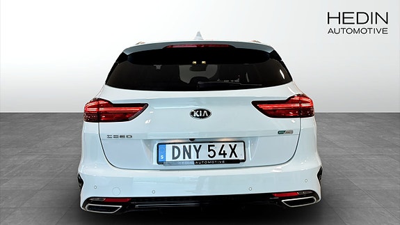 Kia Ceed 7 of 9